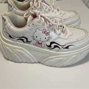 Hello Kitty Bershka platform trainers